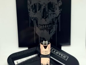 Accendino CLIPPER SKULLS METAL 3 CON CONFEZIONE REGALO